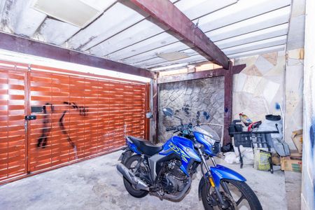 Casa à venda com 175m², 6 quartos e 2 vagasGaragem