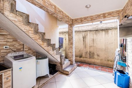 Casa à venda com 175m², 6 quartos e 2 vagasLavanderia