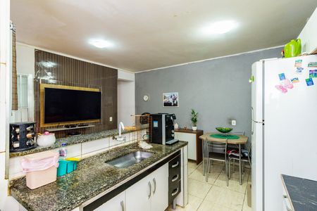 Casa à venda com 175m², 6 quartos e 2 vagasCozinha Casa 2
