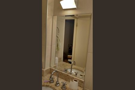 Apartamento à venda com 85m², 3 quartos e 1 vaga Apartamento à venda com 85m², 3 quartos e 1 vagaBanheiro