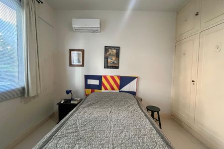 Quarto 1 de apartamento à venda com 3 quartos, 103m² em Ipanema, Rio de Janeiro