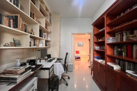 Apartamento à venda com 103m², 3 quartos e 1 vaga Apartamento à venda com 103m², 3 quartos e 1 vagaEscritório