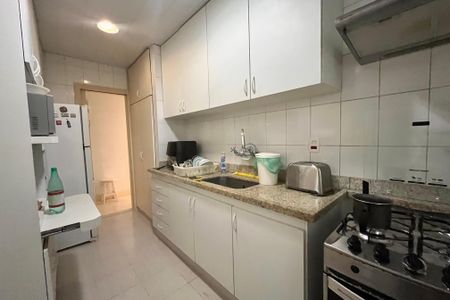 Apartamento à venda com 103m², 3 quartos e 1 vaga Apartamento à venda com 103m², 3 quartos e 1 vagaCozinha