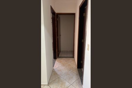 Corredor de apartamento para alugar com 3 quartos, 75m² em Vila Valparaíso, Santo André