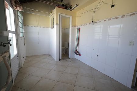 Apartamento à venda com 140m², 3 quartos e 1 vagaÁrea de Serviço