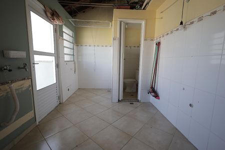 Apartamento à venda com 140m², 3 quartos e 1 vagaÁrea de Serviço