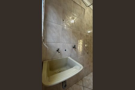 Apartamento à venda com 74m², 3 quartos e 2 vagas Apartamento à venda com 74m², 3 quartos e 2 vagasÁrea de Serviço