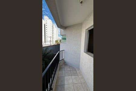 Apartamento à venda com 74m², 3 quartos e 2 vagas Apartamento à venda com 74m², 3 quartos e 2 vagasSala Varanda