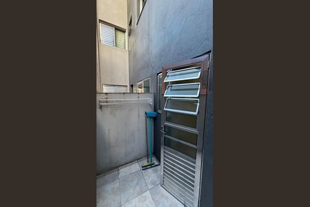 Apartamento à venda com 74m², 3 quartos e 2 vagas Apartamento à venda com 74m², 3 quartos e 2 vagasÁrea de Serviço