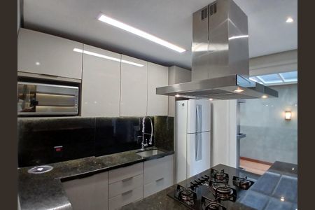 Casa para alugar com 110m², 2 quartos e 2 vagas