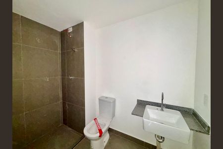Studio para alugar com 27m², 1 quarto e sem vaga Studio para alugar com 27m², 1 quarto e sem vagaBanheiro