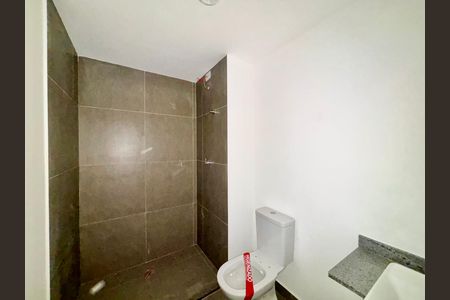 Studio para alugar com 27m², 1 quarto e sem vaga Studio para alugar com 27m², 1 quarto e sem vagaBanheiro