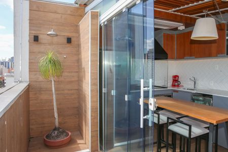 Apartamento à venda com 80m², 1 quarto e 2 vagas Apartamento à venda com 80m², 1 quarto e 2 vagasSacada