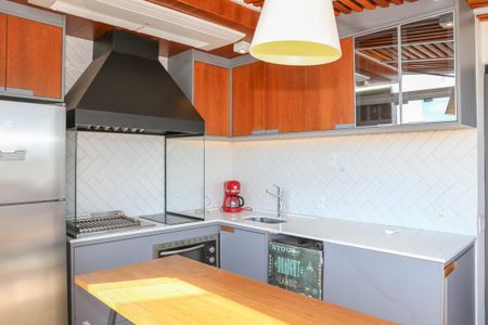 Apartamento à venda com 80m², 1 quarto e 2 vagas Apartamento à venda com 80m², 1 quarto e 2 vagasCozinha e Churrasqueira