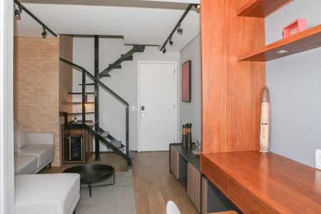 Apartamento à venda com 80m², 1 quarto e 2 vagas Apartamento à venda com 80m², 1 quarto e 2 vagasSala