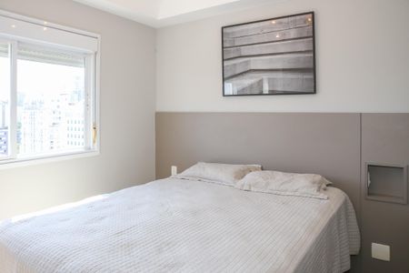 Apartamento à venda com 80m², 1 quarto e 2 vagas Apartamento à venda com 80m², 1 quarto e 2 vagasSuíte