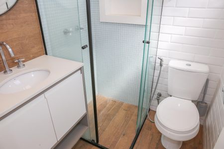 Apartamento à venda com 80m², 1 quarto e 2 vagas Apartamento à venda com 80m², 1 quarto e 2 vagasBanheiro da Suíte