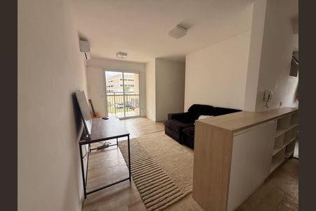 Sala de apartamento à venda com 3 quartos, 62m² em Jardim Ipaussurama, Campinas