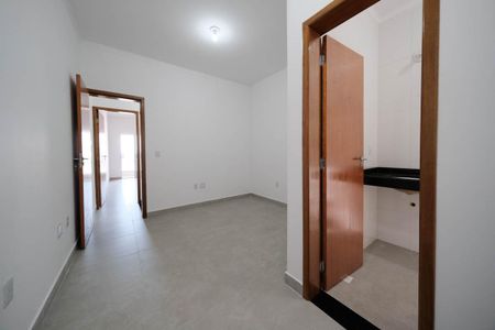 Casa à venda com 99m², 2 quartos e 2 vagasSuíte 1