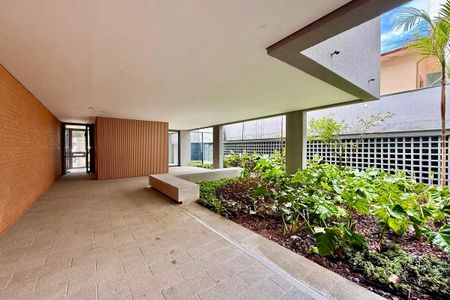 Apartamento à venda com 151m², 3 quartos e 2 vagas Apartamento à venda com 151m², 3 quartos e 2 vagasEntrada