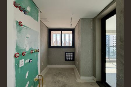 Apartamento à venda com 151m², 3 quartos e 2 vagas Apartamento à venda com 151m², 3 quartos e 2 vagasÁrea de Serviço