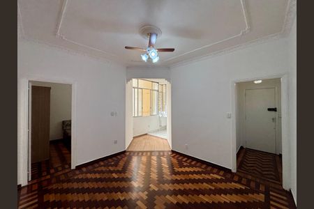 Apartamento para alugar com 110m², 3 quartos e sem vagaSala