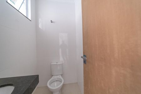 Casa à venda com 126m², 2 quartos e 2 vagasLavabo
