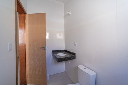 Casa à venda com 126m², 2 quartos e 2 vagasBanheiro do Quarto 1
