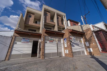 Casa à venda com 126m², 2 quartos e 2 vagasFachada