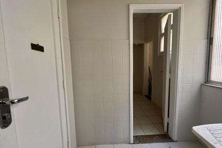 Apartamento para alugar com 80m², 2 quartos e sem vagaÁrea de Serviço