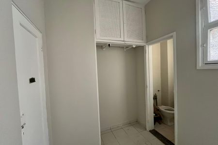 Apartamento para alugar com 80m², 2 quartos e sem vagaQuarto de Serviço