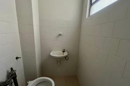 Apartamento para alugar com 80m², 2 quartos e sem vagaBanheiro de serviço