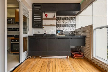 Varanda de apartamento à venda com 1 quarto, 58m² em Pinheiros, São Paulo
