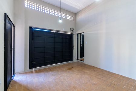 Casa à venda com 155m², 2 quartos e 2 vagas Casa à venda com 155m², 2 quartos e 2 vagasGaragem - Vaga 2