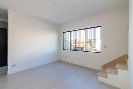 Casa à venda com 155m², 2 quartos e 2 vagas Casa à venda com 155m², 2 quartos e 2 vagasSala