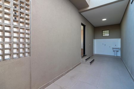 Casa à venda com 155m², 2 quartos e 2 vagas Casa à venda com 155m², 2 quartos e 2 vagasQuintal Superior