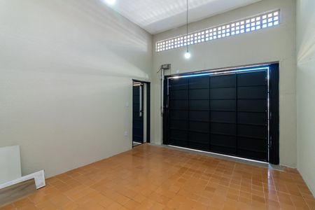 Casa à venda com 155m², 2 quartos e 2 vagas Casa à venda com 155m², 2 quartos e 2 vagasGaragem - Vaga 1
