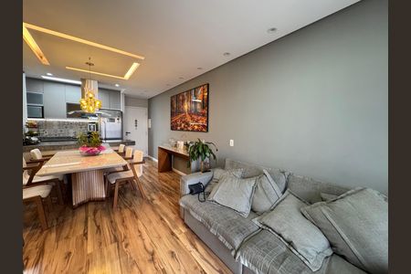 Apartamento para alugar com 72m², 3 quartos e 3 vagas Apartamento para alugar com 72m², 3 quartos e 3 vagasSala
