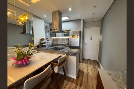 Sala de apartamento à venda com 3 quartos, 72m² em Vila Osasco, Osasco