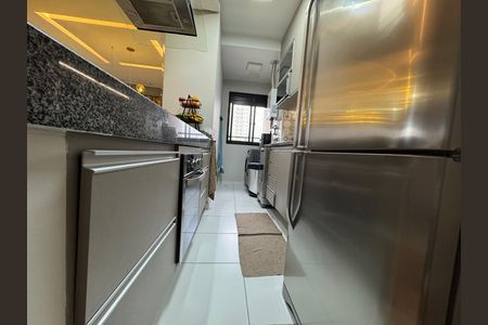 Cozinha de apartamento à venda com 3 quartos, 72m² em Vila Osasco, Osasco