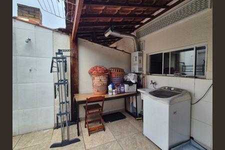 Casa de condomínio à venda com 89m², 3 quartos e 1 vaga