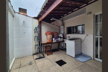 Casa de condomínio à venda com 89m², 3 quartos e 1 vaga