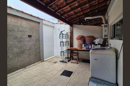 Casa de condomínio à venda com 89m², 3 quartos e 1 vaga
