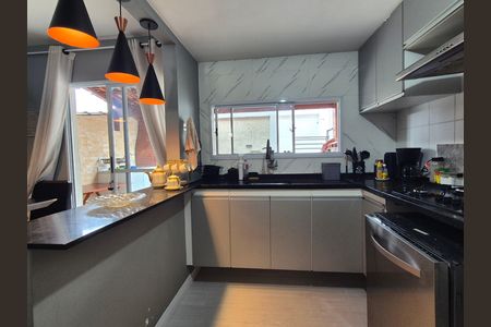 Casa de condomínio à venda com 89m², 3 quartos e 1 vaga