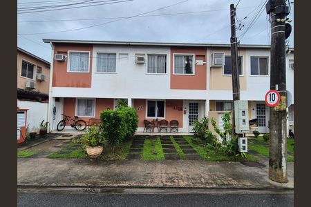 Casa de condomínio à venda com 89m², 3 quartos e 1 vaga