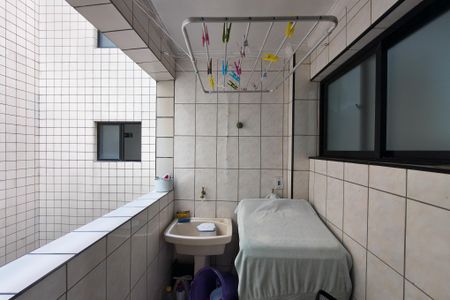 Apartamento para alugar com 70m², 1 quarto e 1 vagaÁrea de Serviço