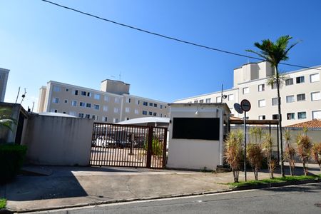 Apartamento para alugar com 49m², 2 quartos e 1 vagaFachada e portaria