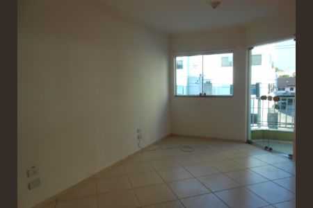 Sala de apartamento para alugar com 3 quartos, 75m² em Vila Valparaíso, Santo André