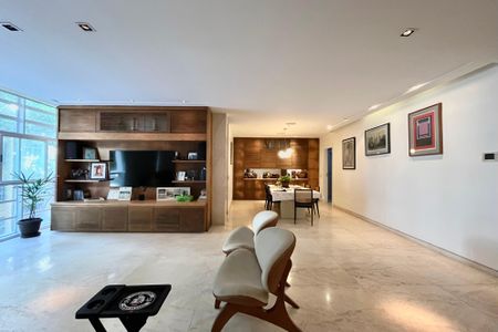 Apartamento à venda com 190m², 3 quartos e 1 vaga Apartamento à venda com 190m², 3 quartos e 1 vagaSala