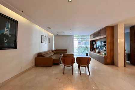 Apartamento à venda com 190m², 3 quartos e 1 vaga Apartamento à venda com 190m², 3 quartos e 1 vagaSala
